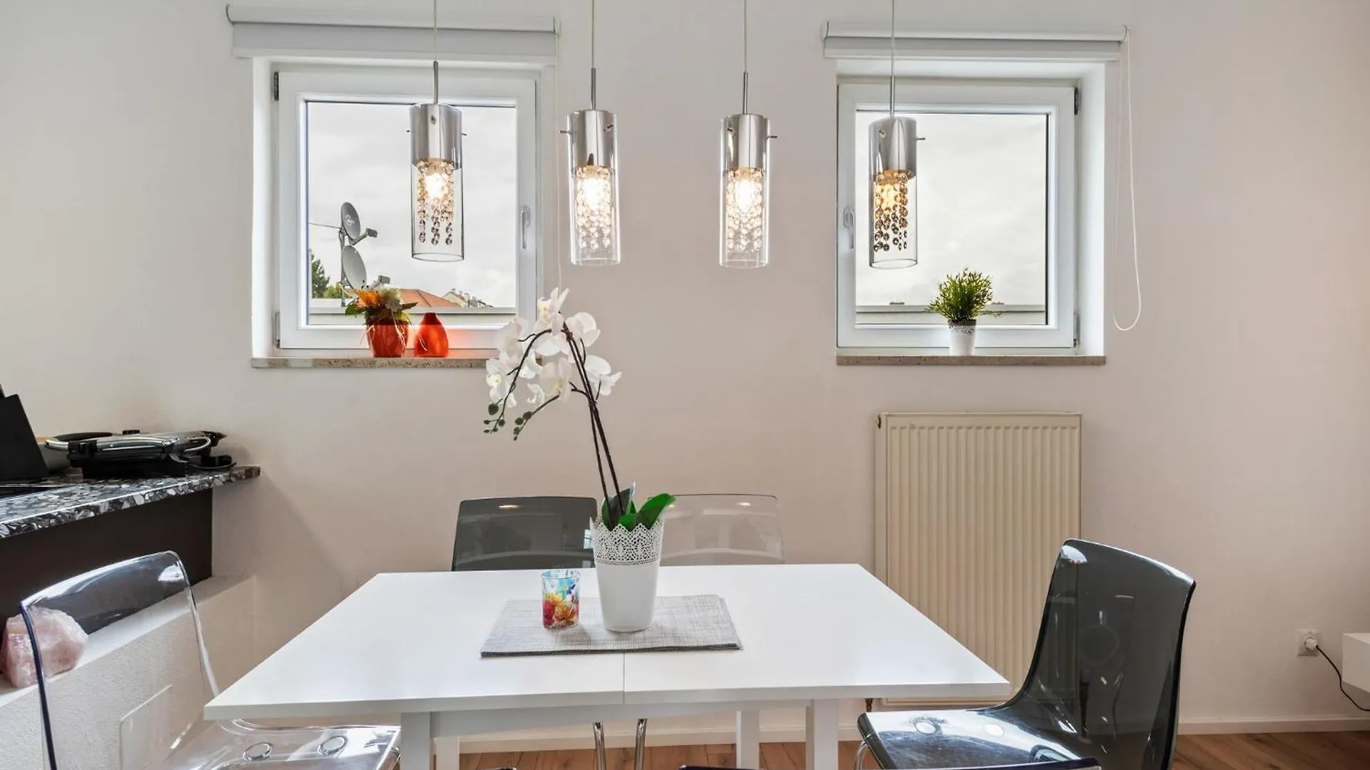 Apartment In Innsbruck Near Ambras Castle , Cleaning Included