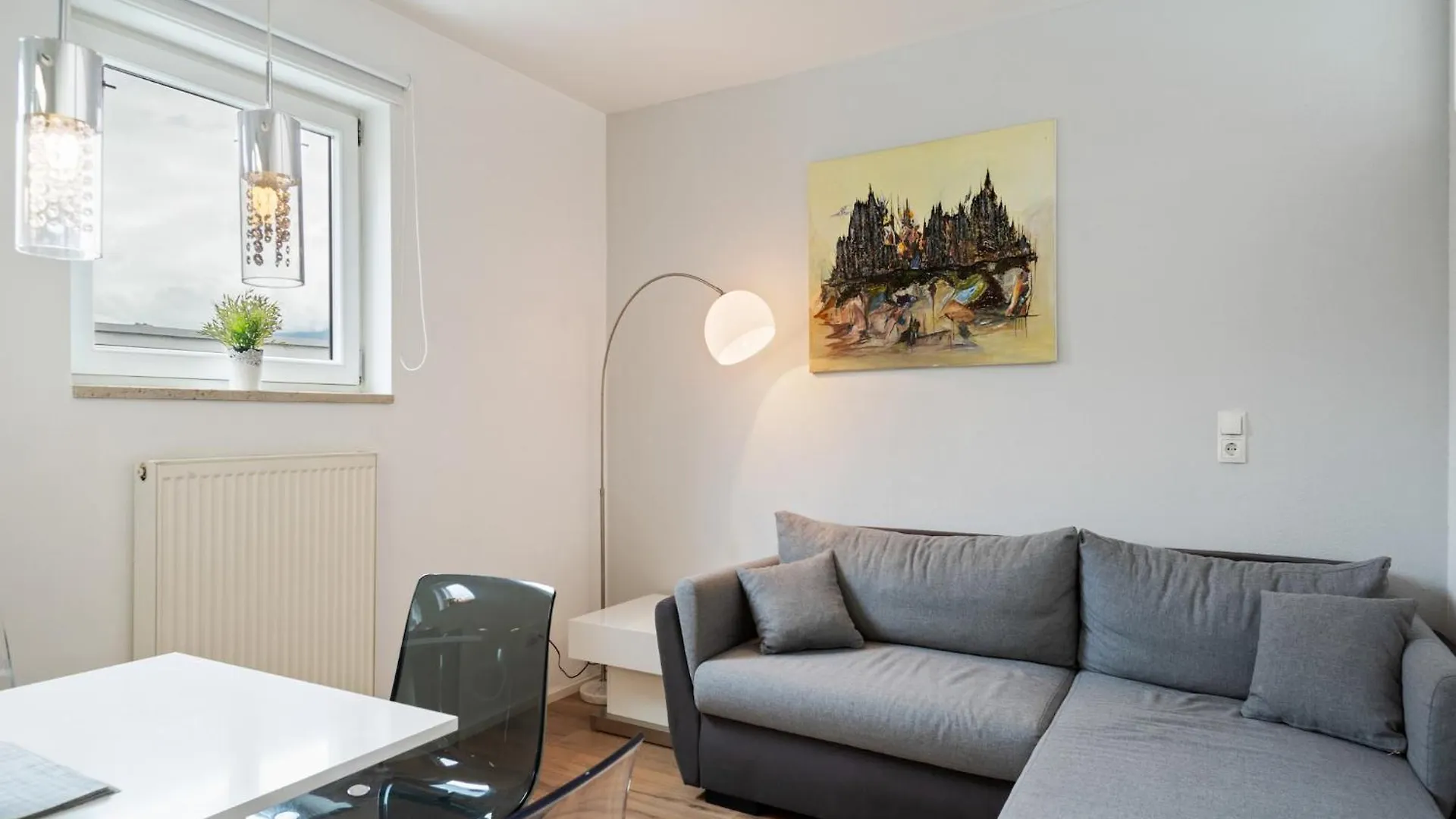 Apartment In Innsbruck Near Ambras Castle , Cleaning Included